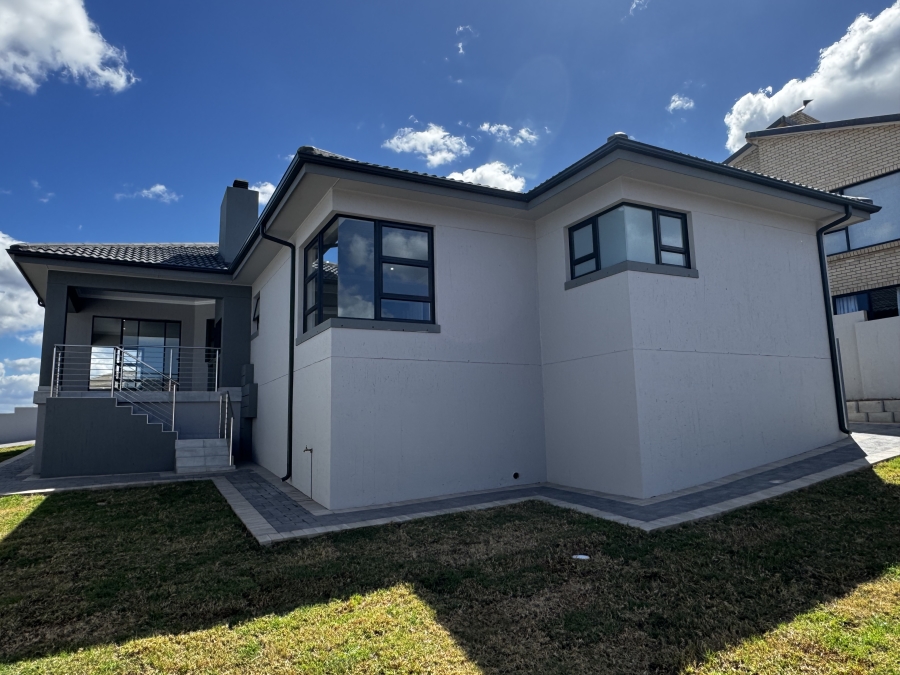 3 Bedroom Property for Sale in Monte Christo Western Cape